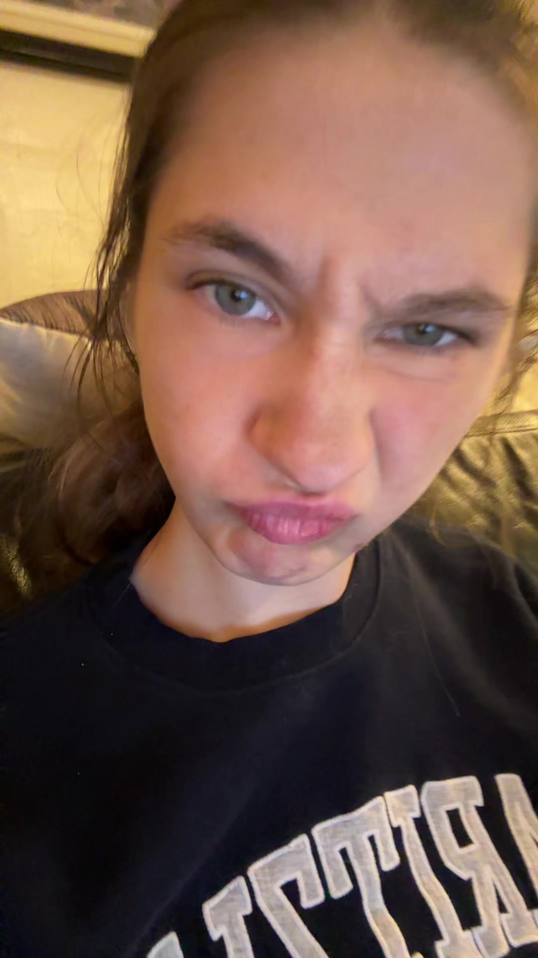 @isabella