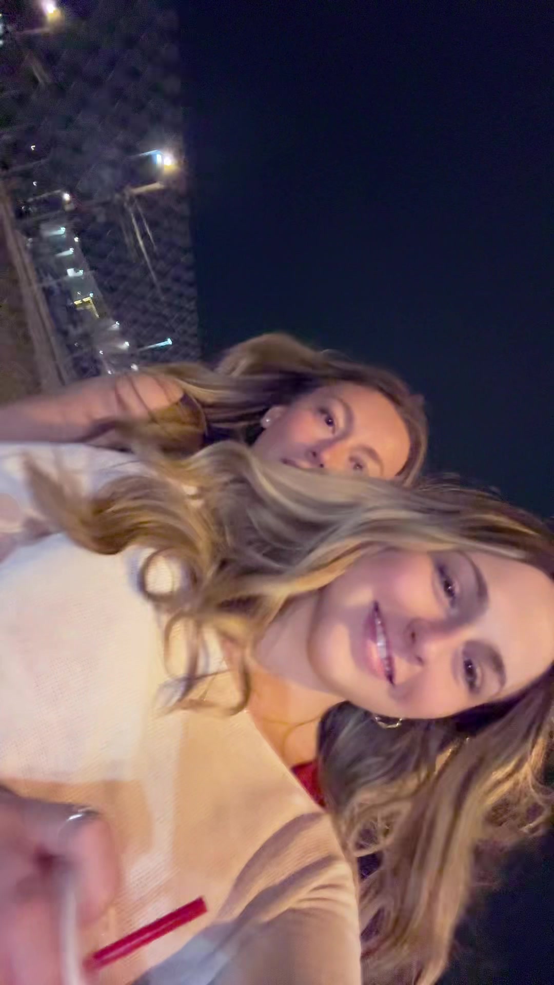 @beccayoungie