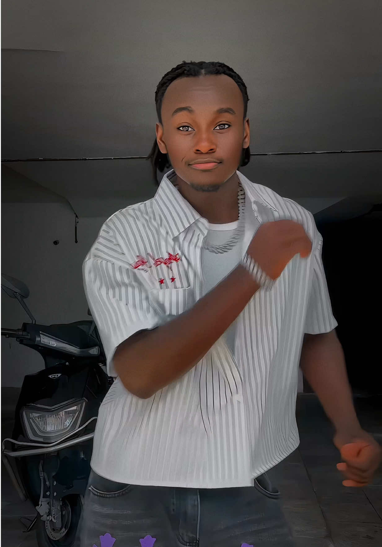@1collinstik
