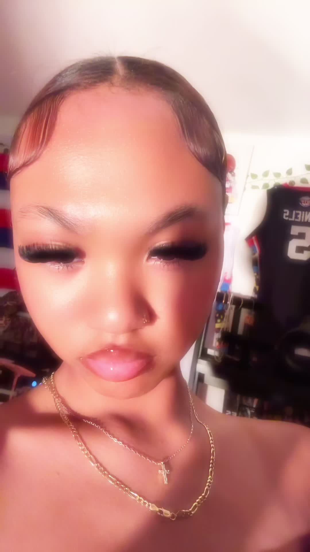 @𝒶𝓎𝓈𝒾𝒶