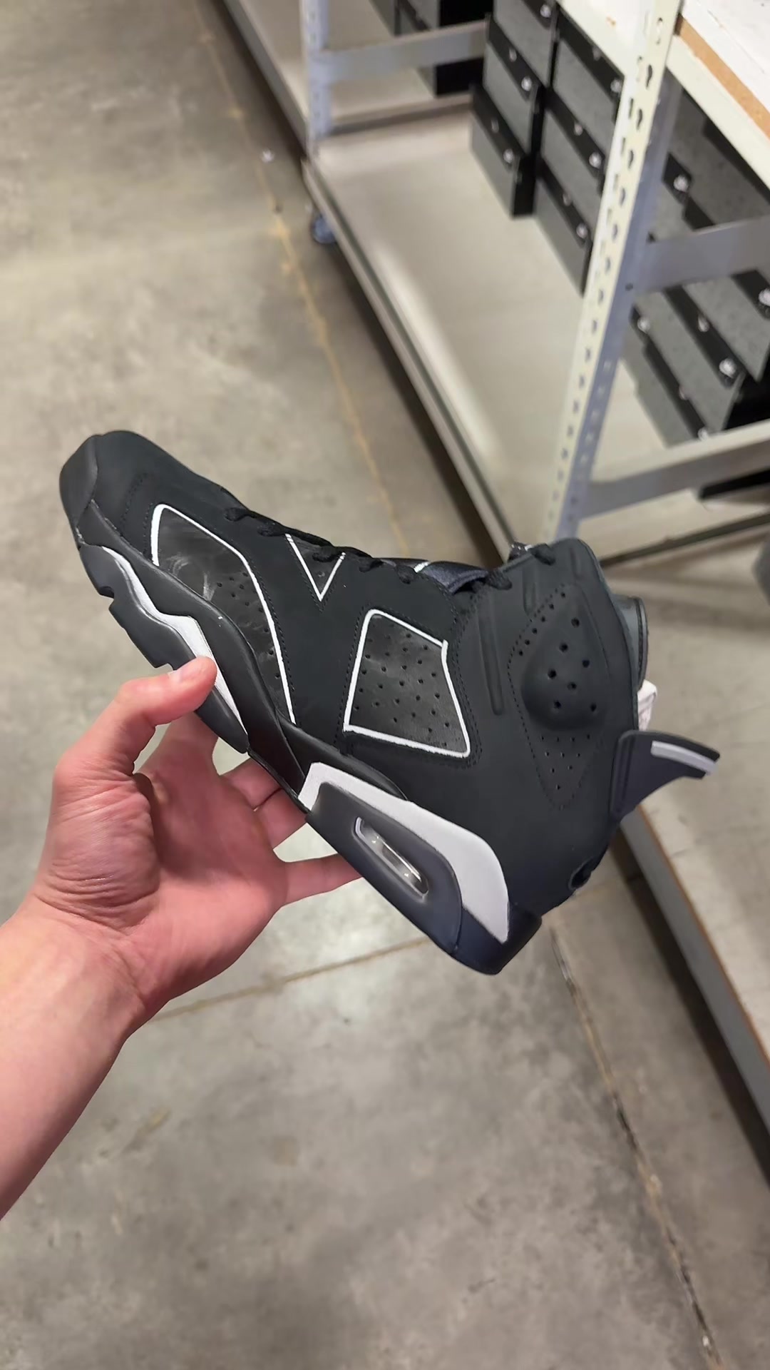 @VERIFIED SNEAKER DEALS