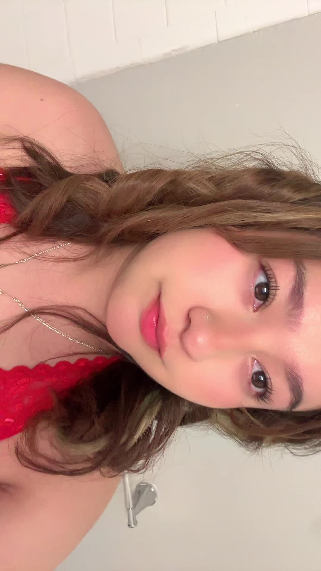 @Luci🤍✨