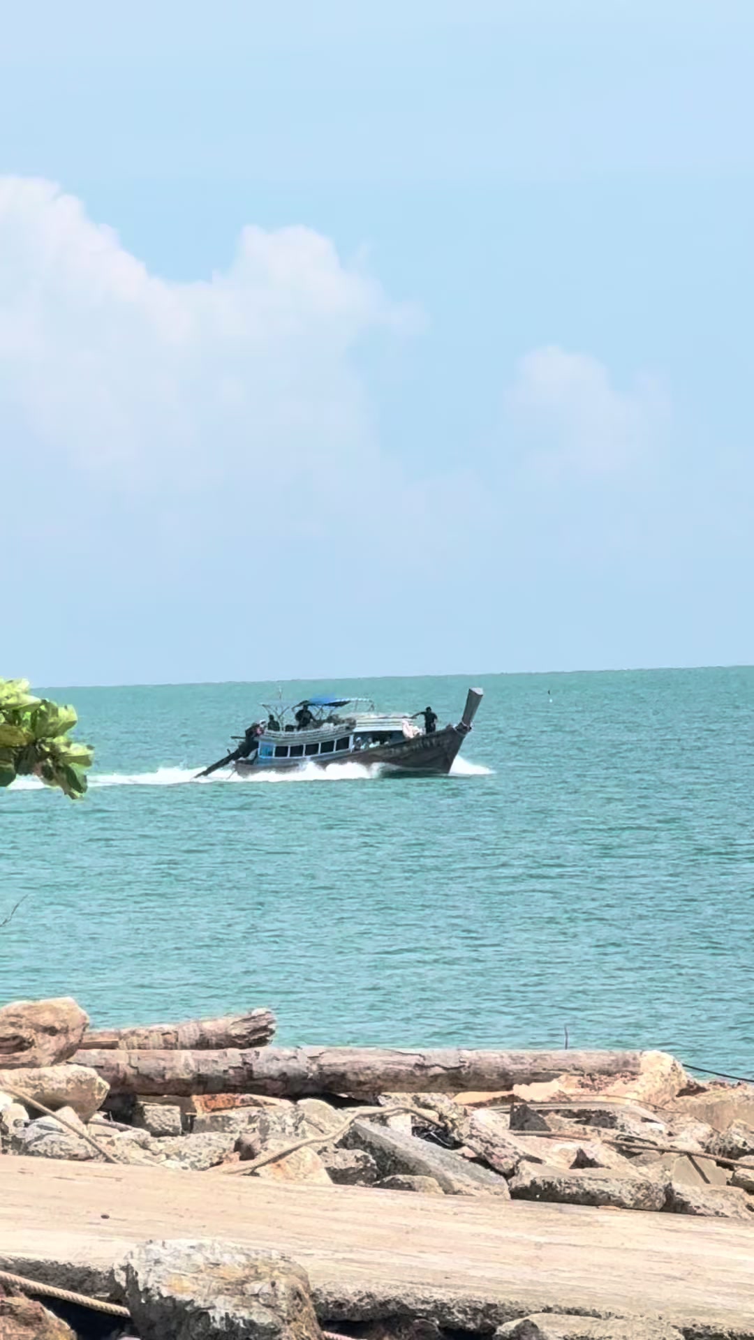 @Noontaxi and boat trip Mr.Noon