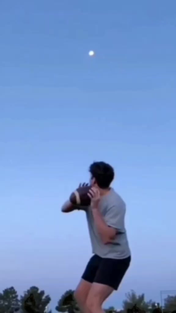 @DNK