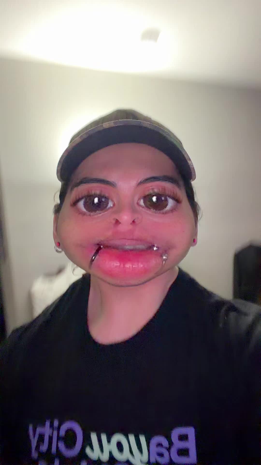 @molliwhoping