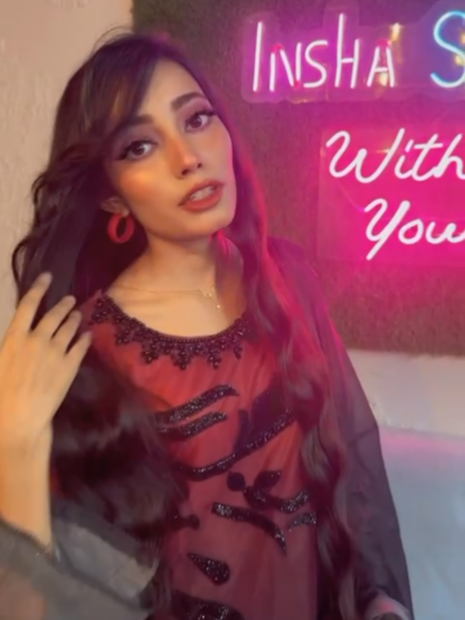 @Farheen Amir (inshasalon)
