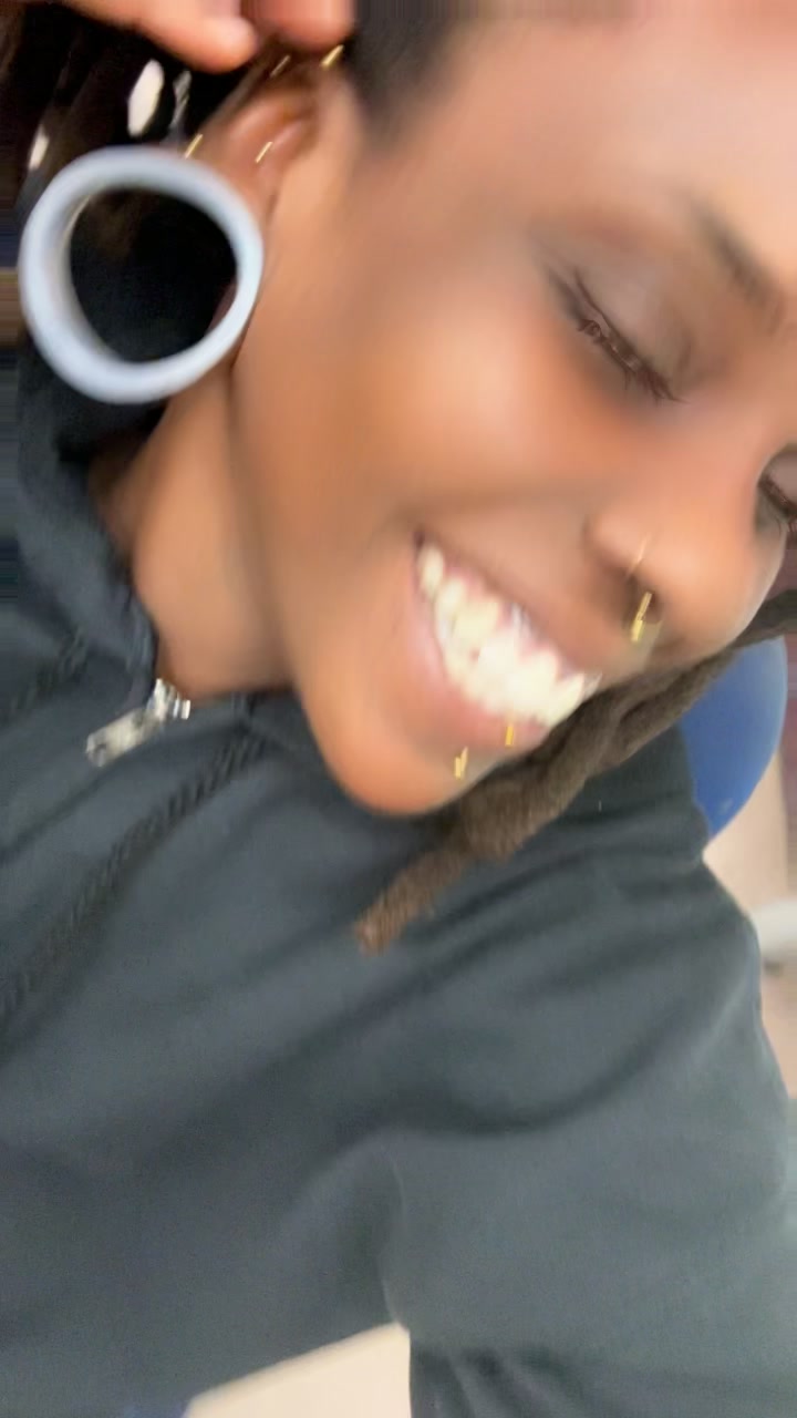 @tharahsings