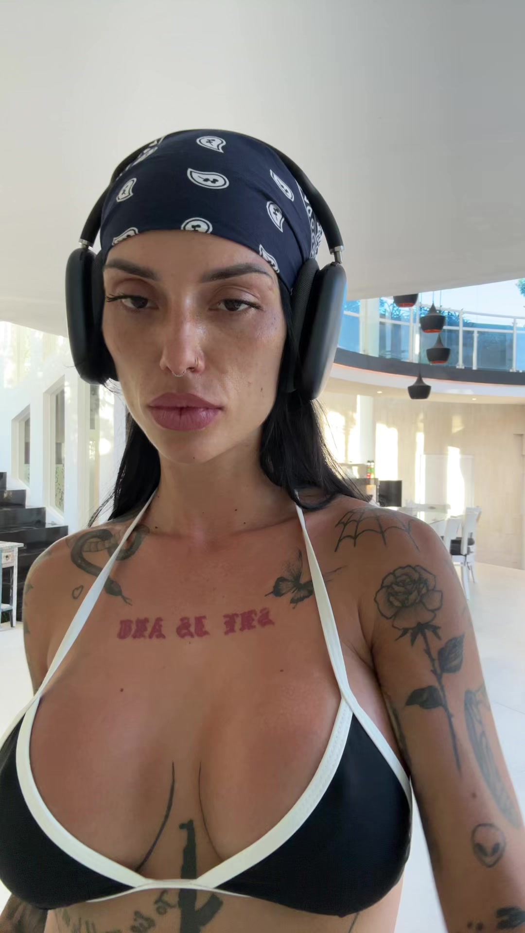 @Krystal.galtry