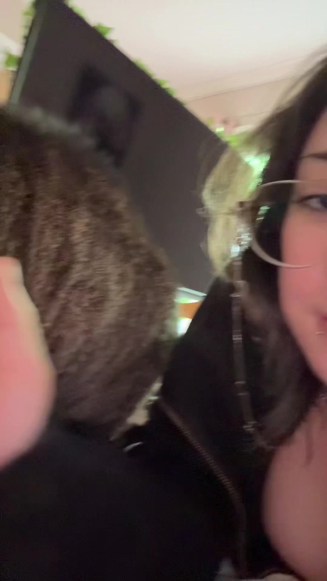 @raecrush