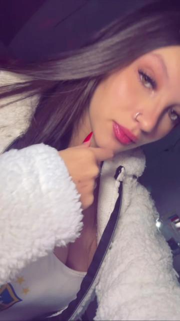 @Adry👑