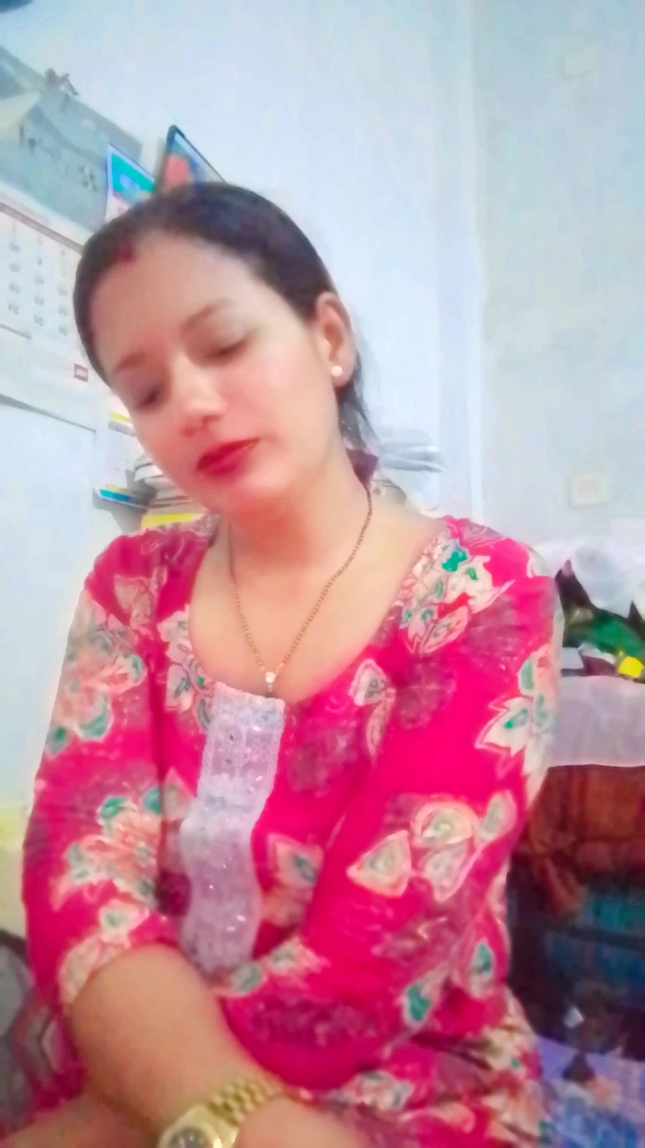 @Roshani KC💞