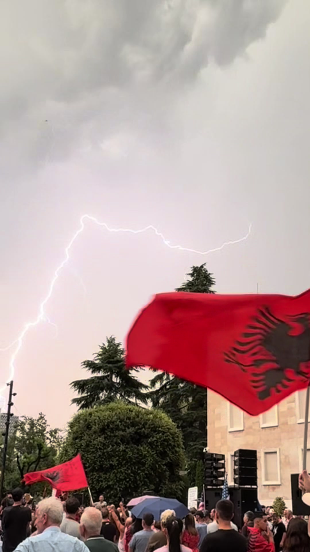 @Ġüłï