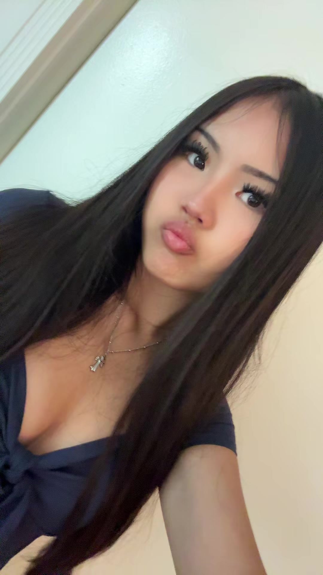 @𝓮.