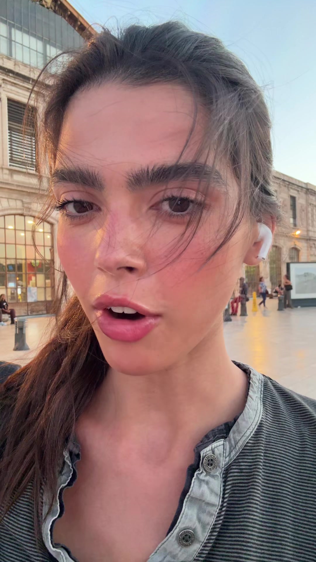 @laurentsears