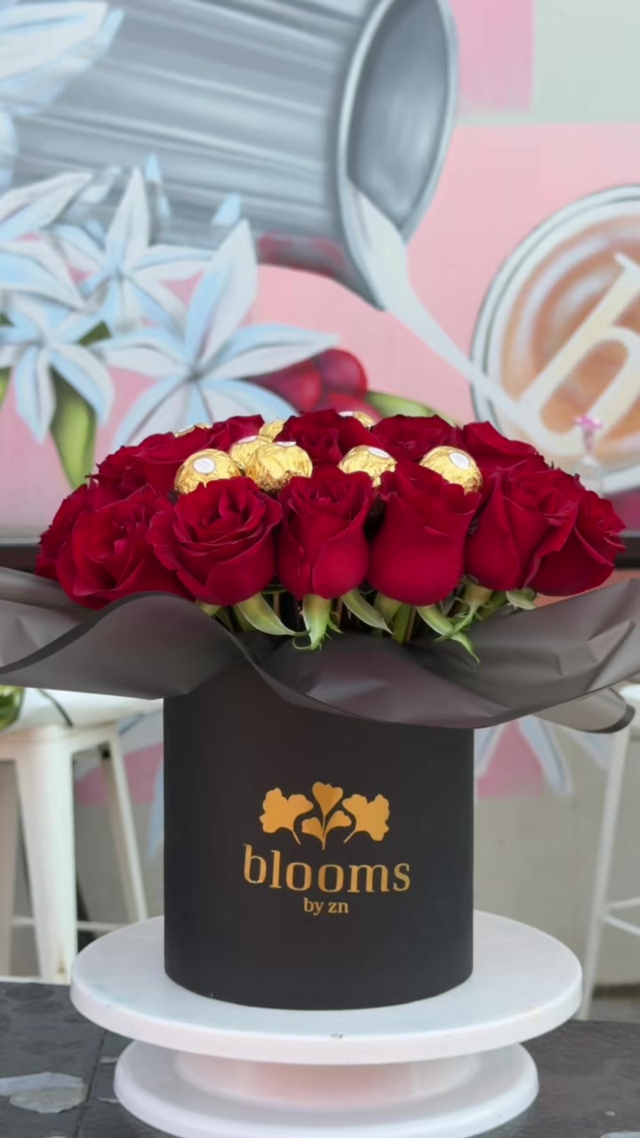@Bloomsbyzn&bull;Durban florist