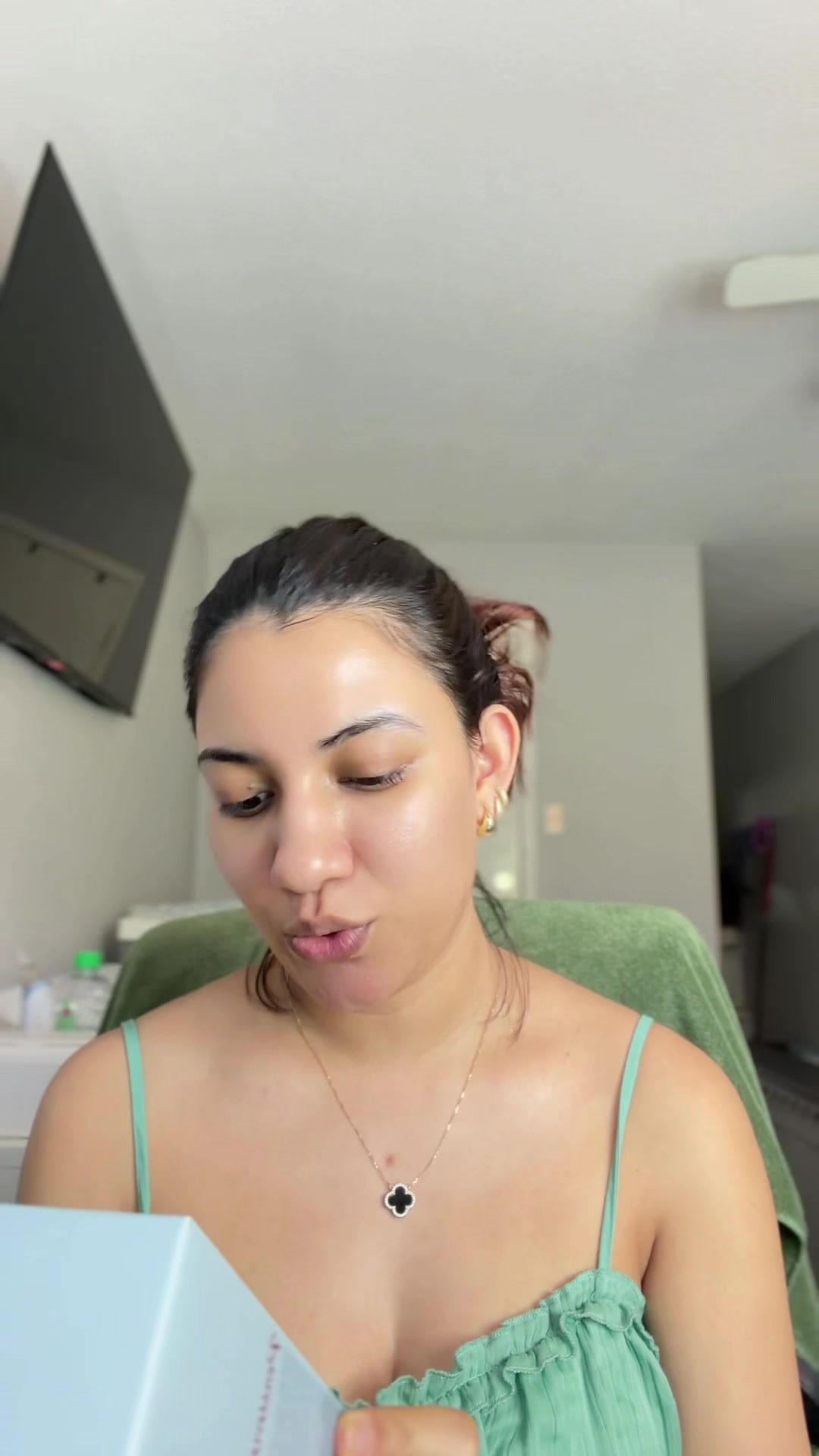 @Aneeza