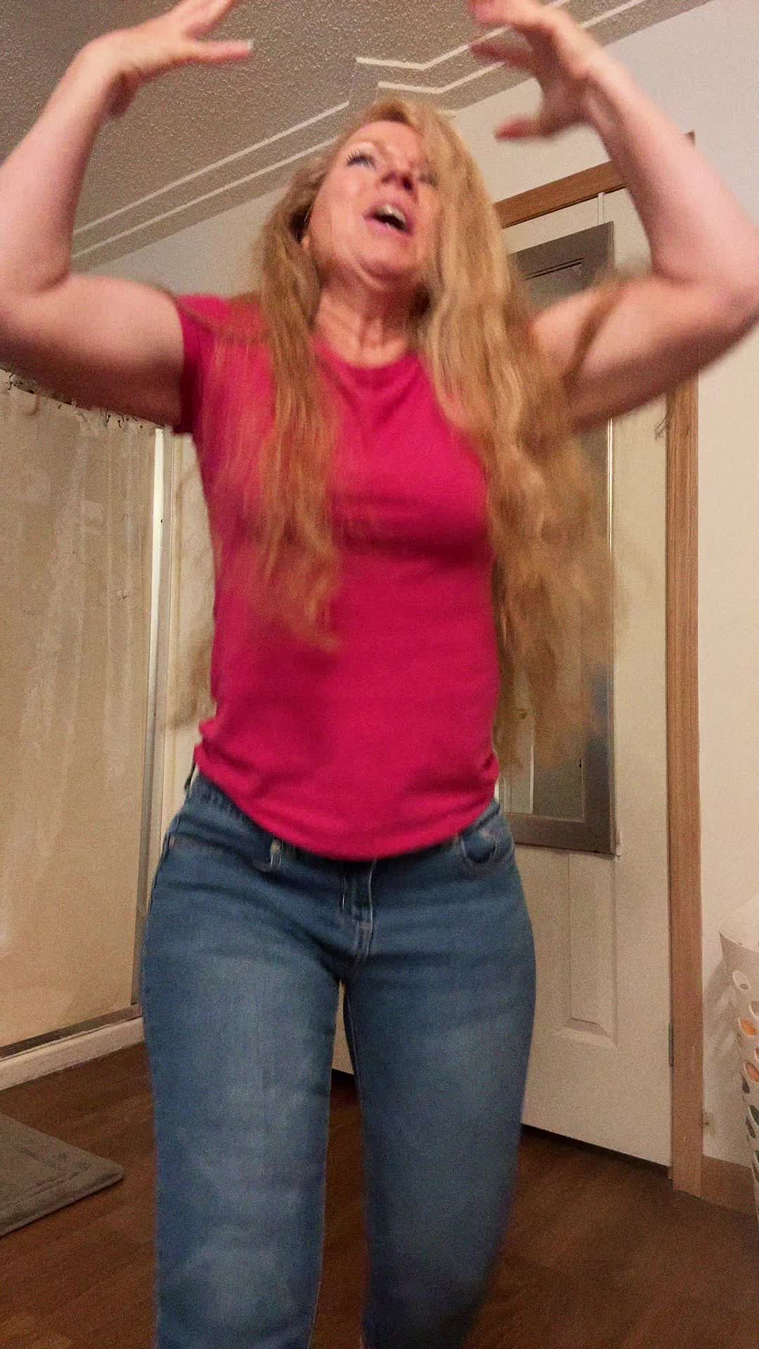@Gg