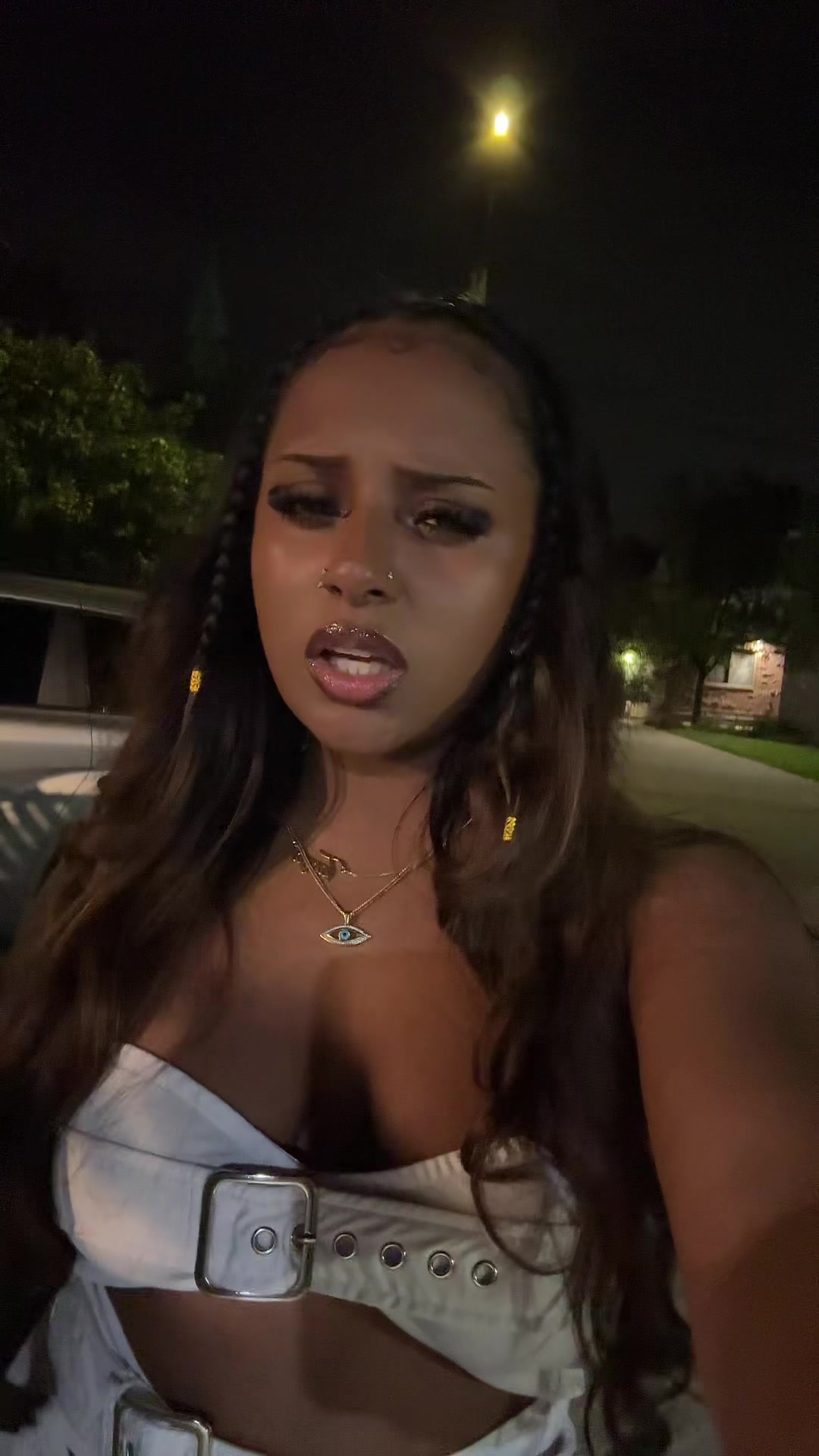 @Nia306