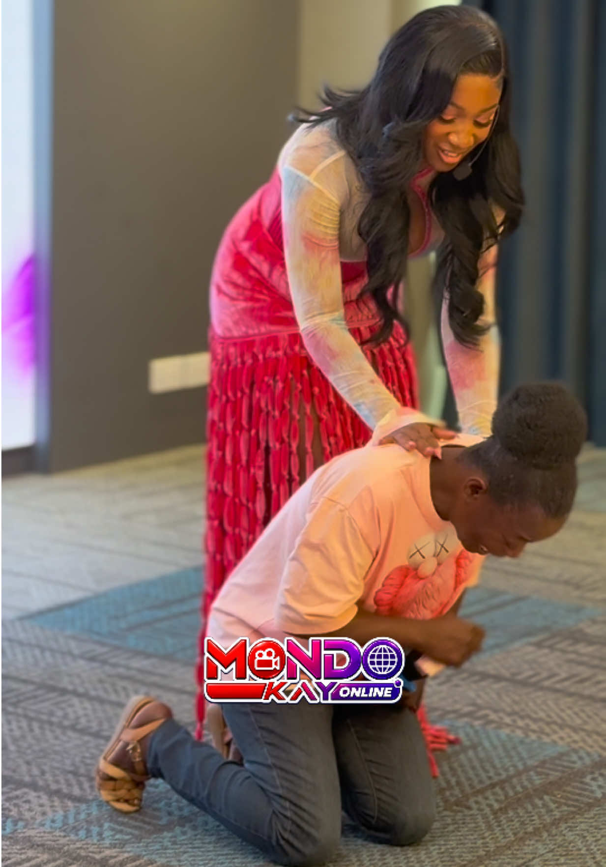 @Mondo Kay Online