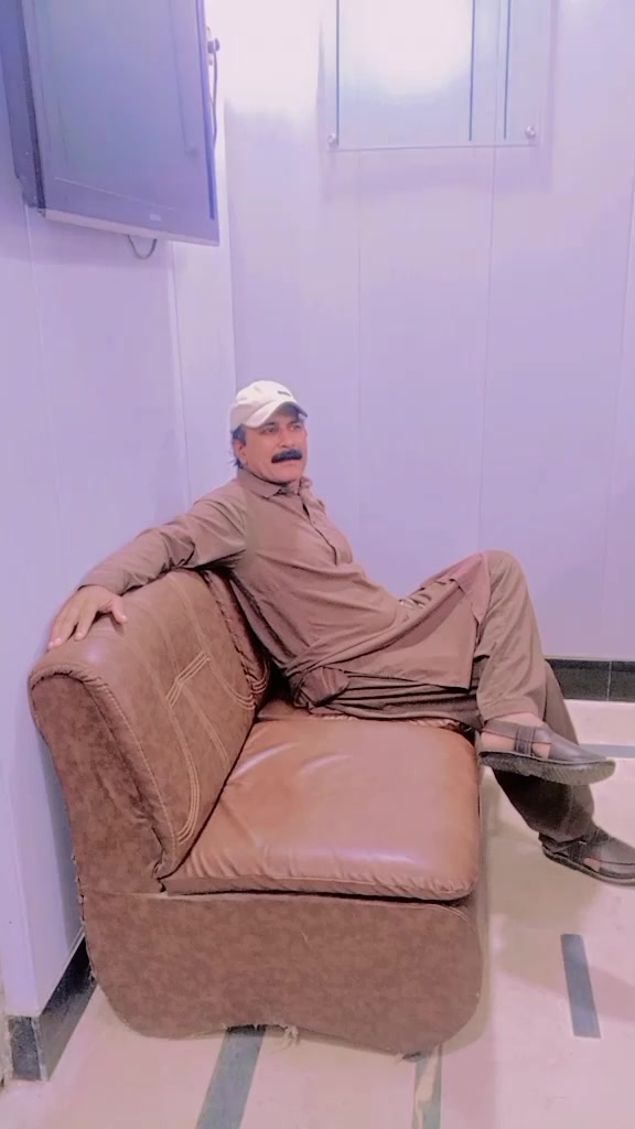 @khan g