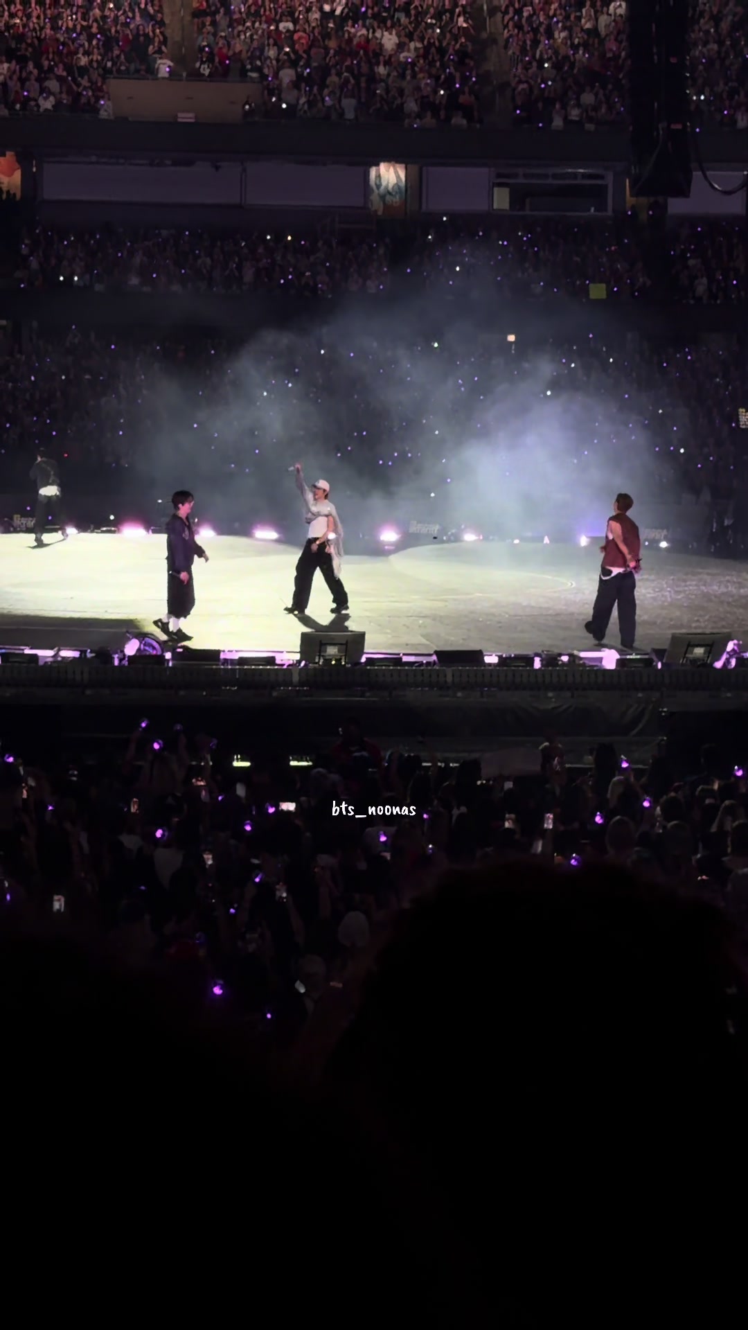 @Jung Kook high fived me 🥹⁷
