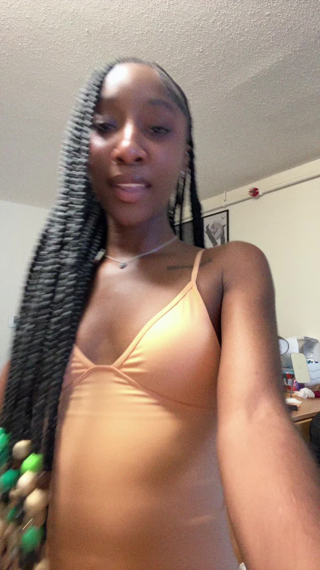 @lifeofnishaa.k