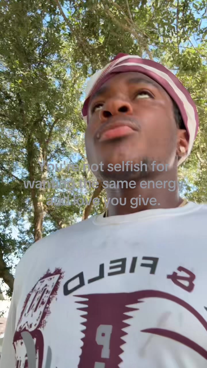 @😶