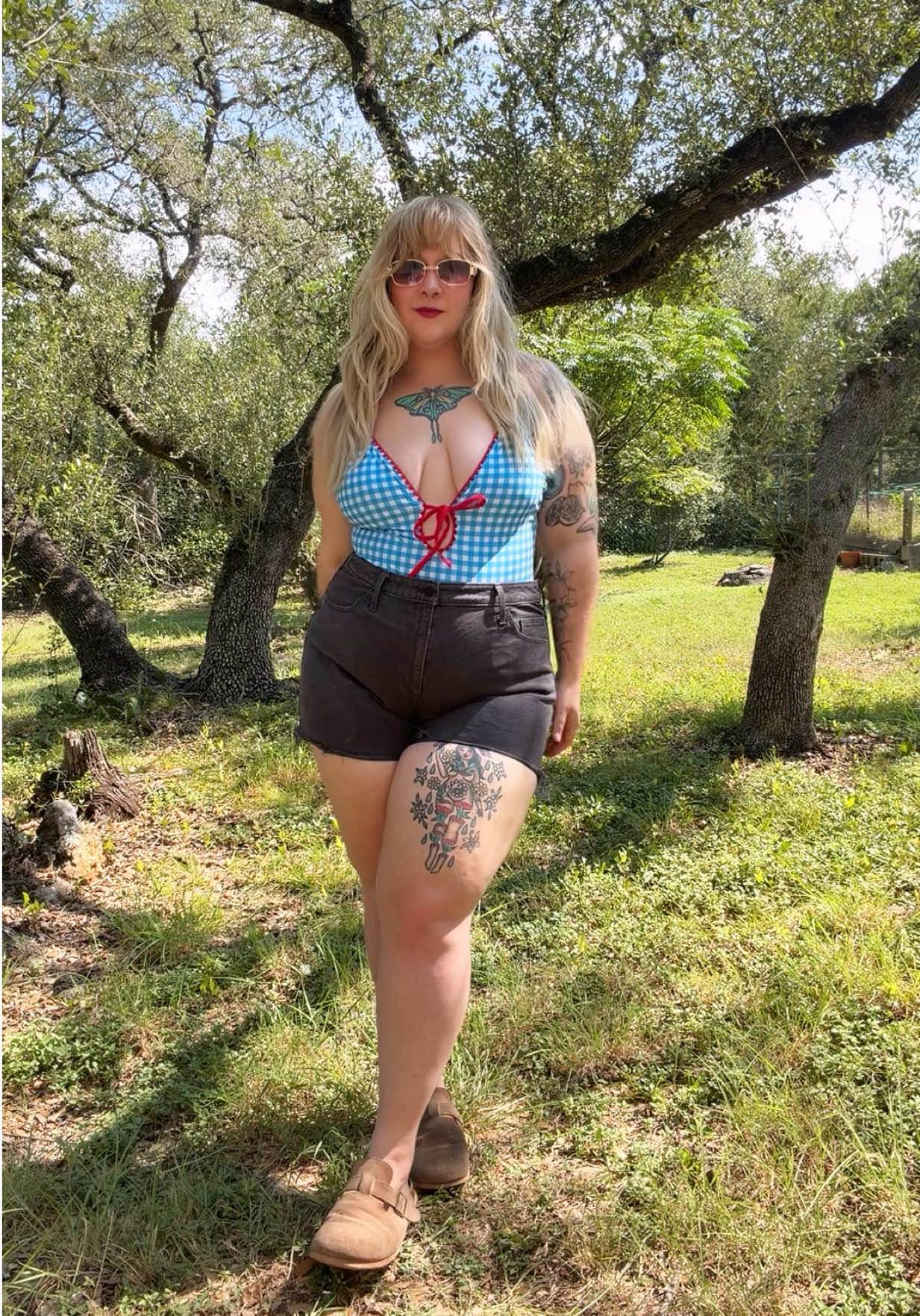 @earthlyemily