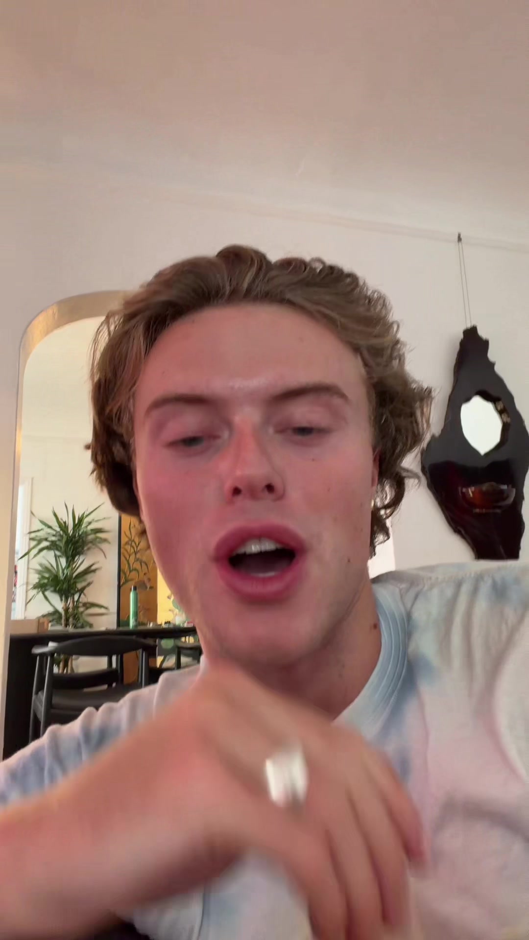 @Hi
