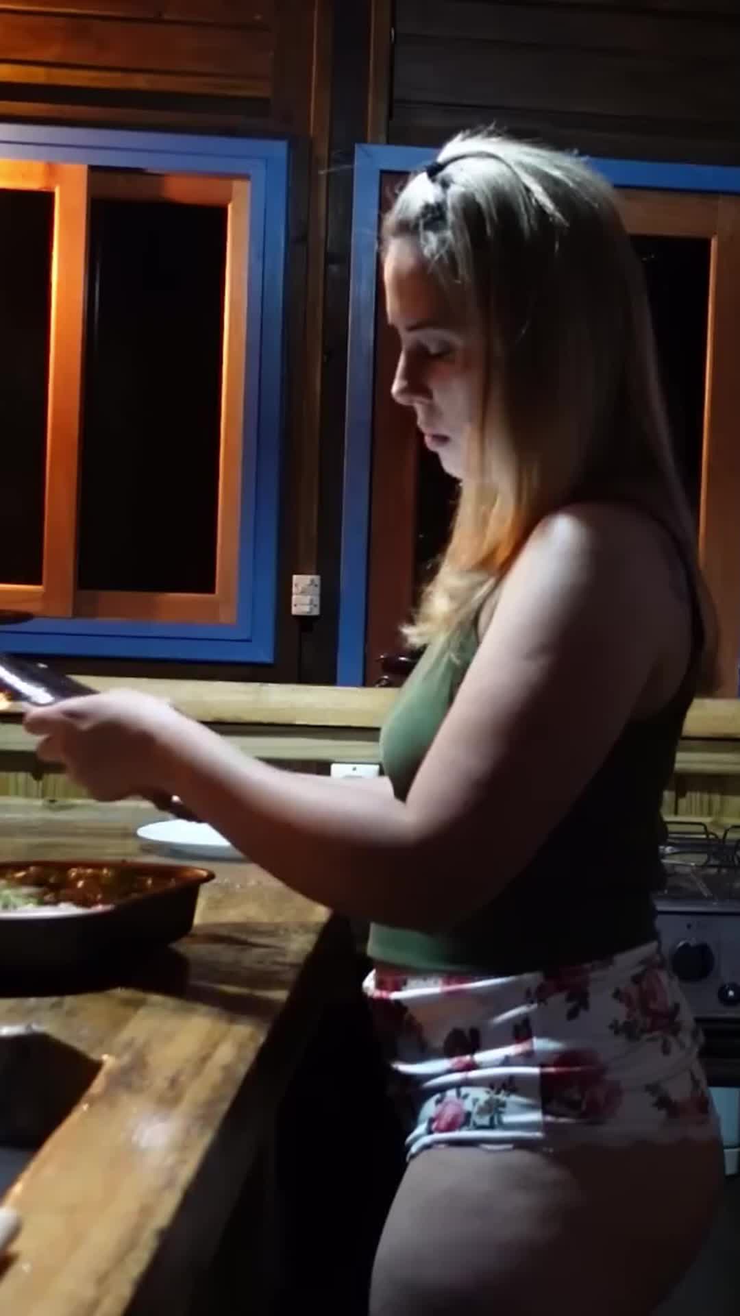 @girl.camping.mimi