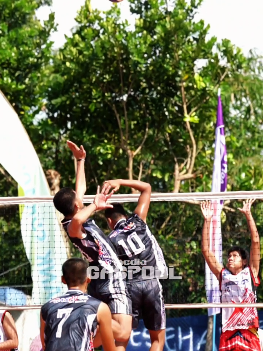 @ACADEMY GASPOOL VOLLYBALL