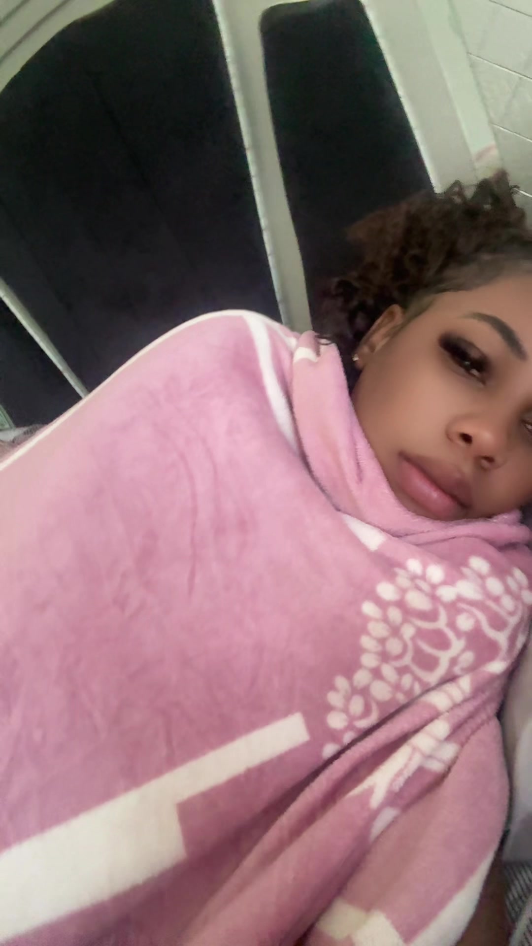@Mzroyalty