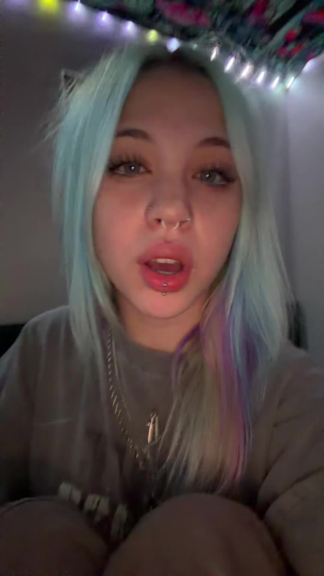 @..