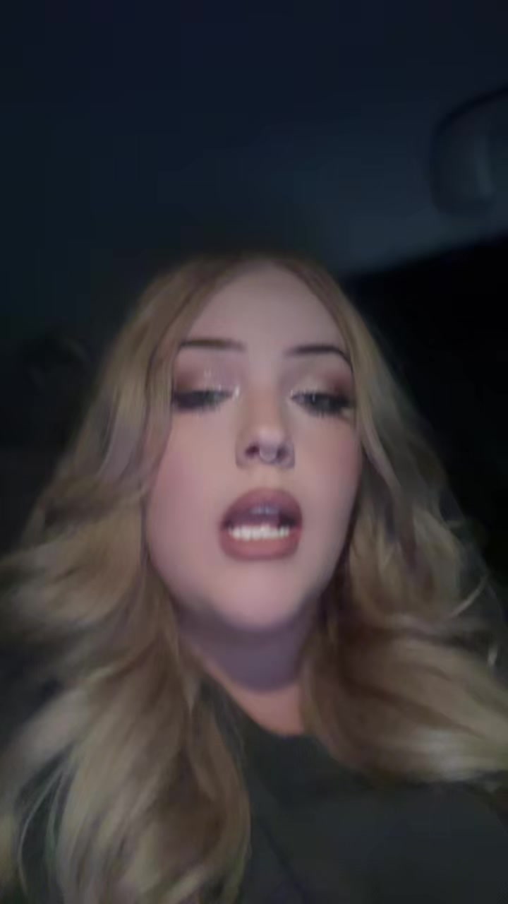 @caitlinabigale