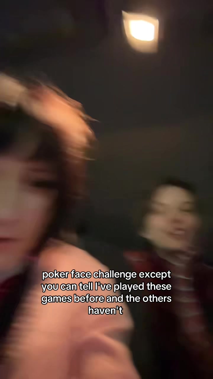 @⃟