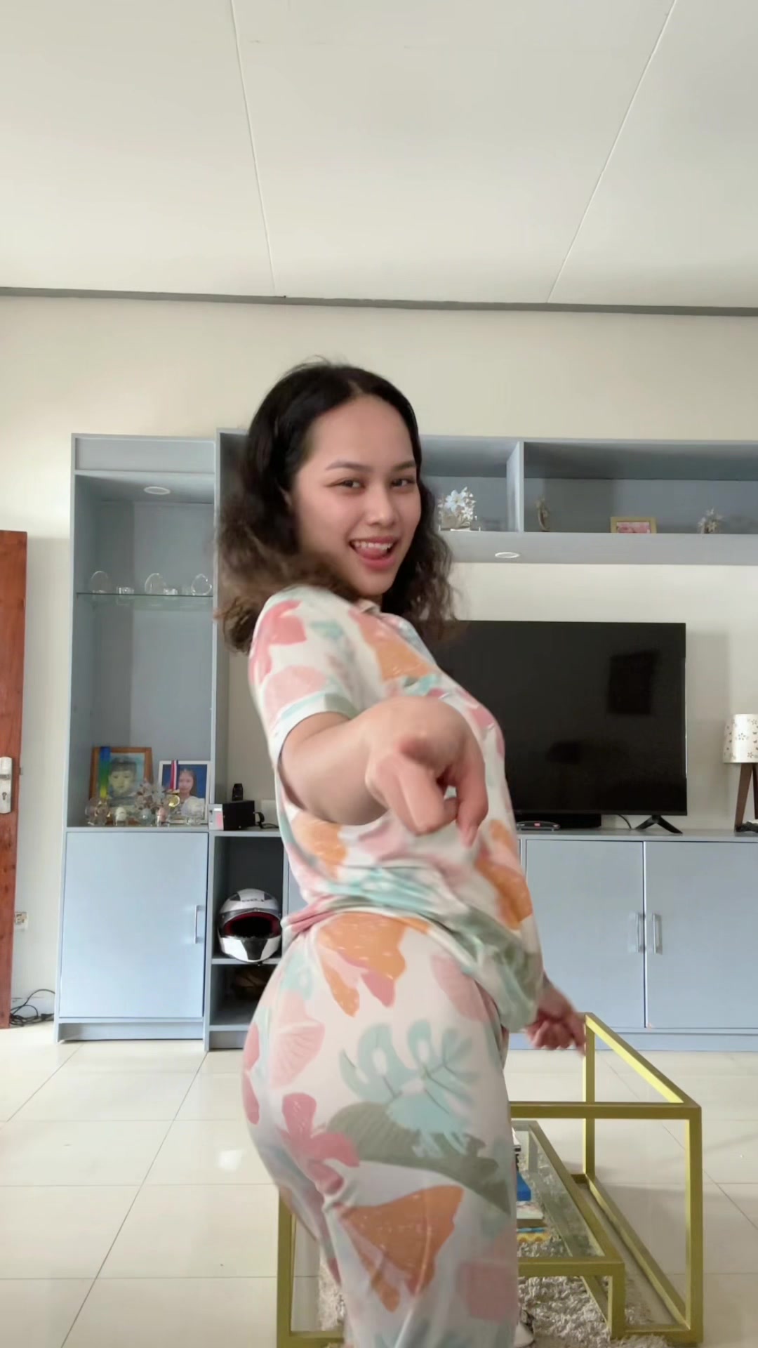 @Itsmekaellaaaaa