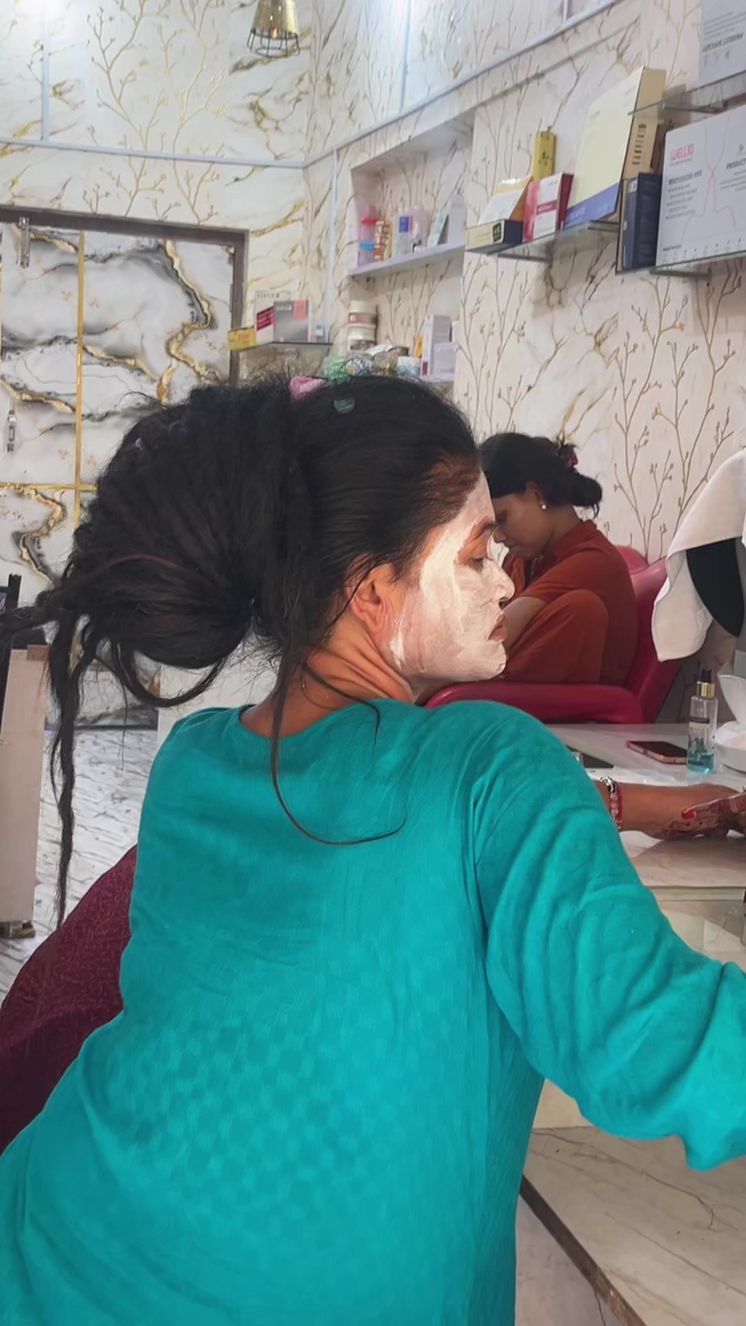 @LGR Beauty parlour9868573100