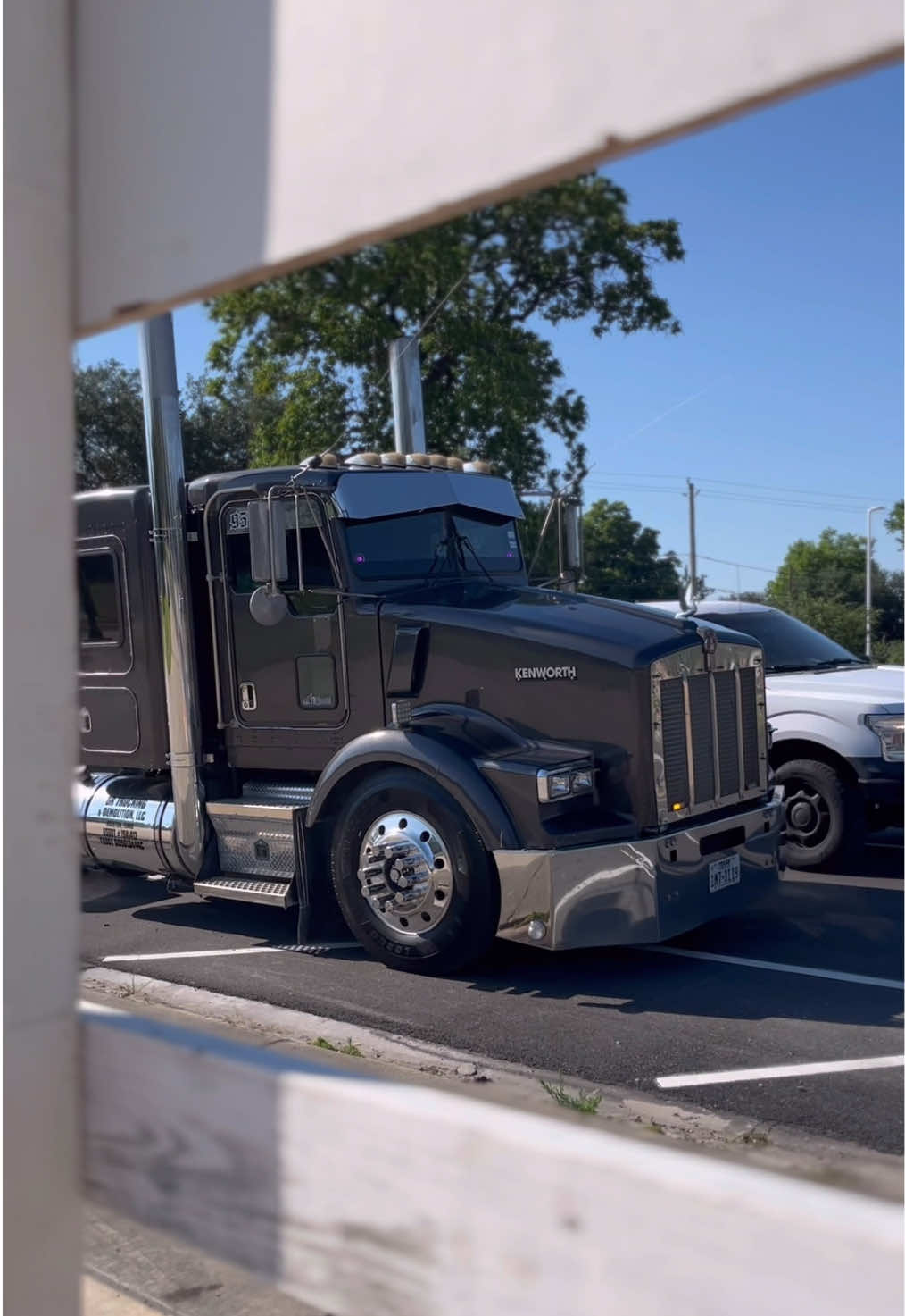 @Gr trucking & demolition LLC