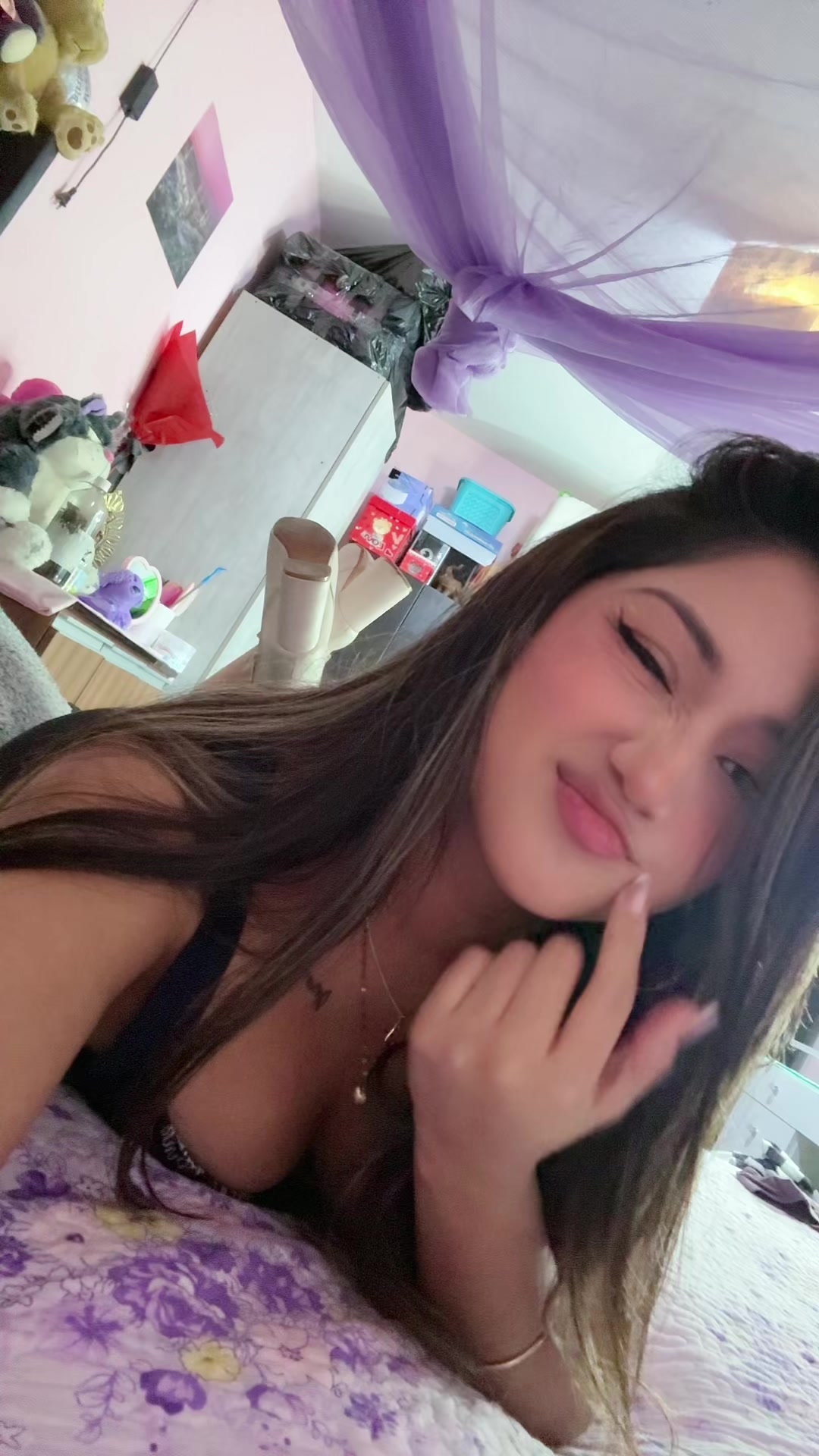 @𝐽ℎ𝑎𝑚𝑖𝑙𝑒𝑡ℎ 🌸
