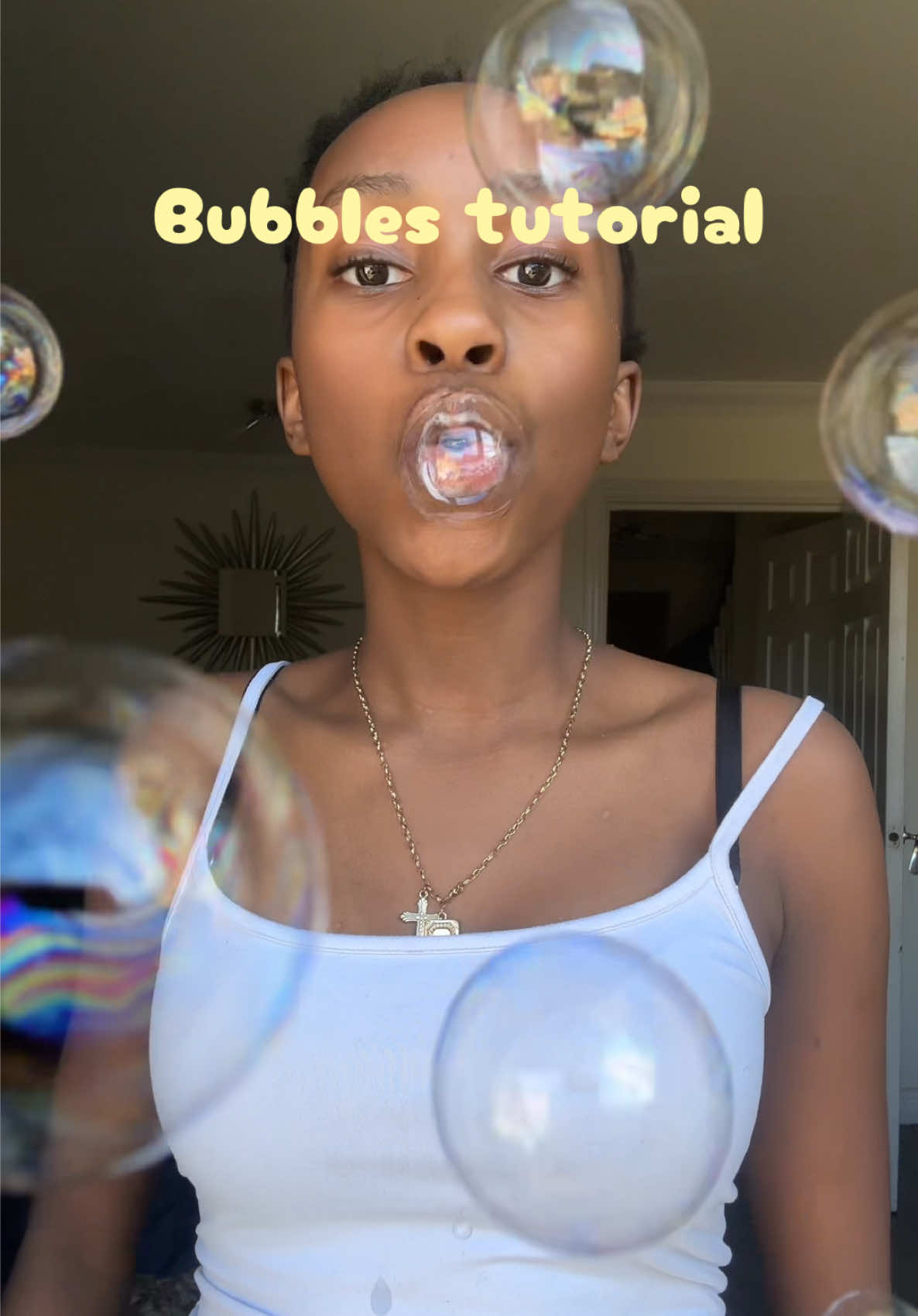 @🧖🏾&zwj;♀️
