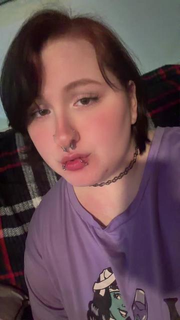 @goth-pixie