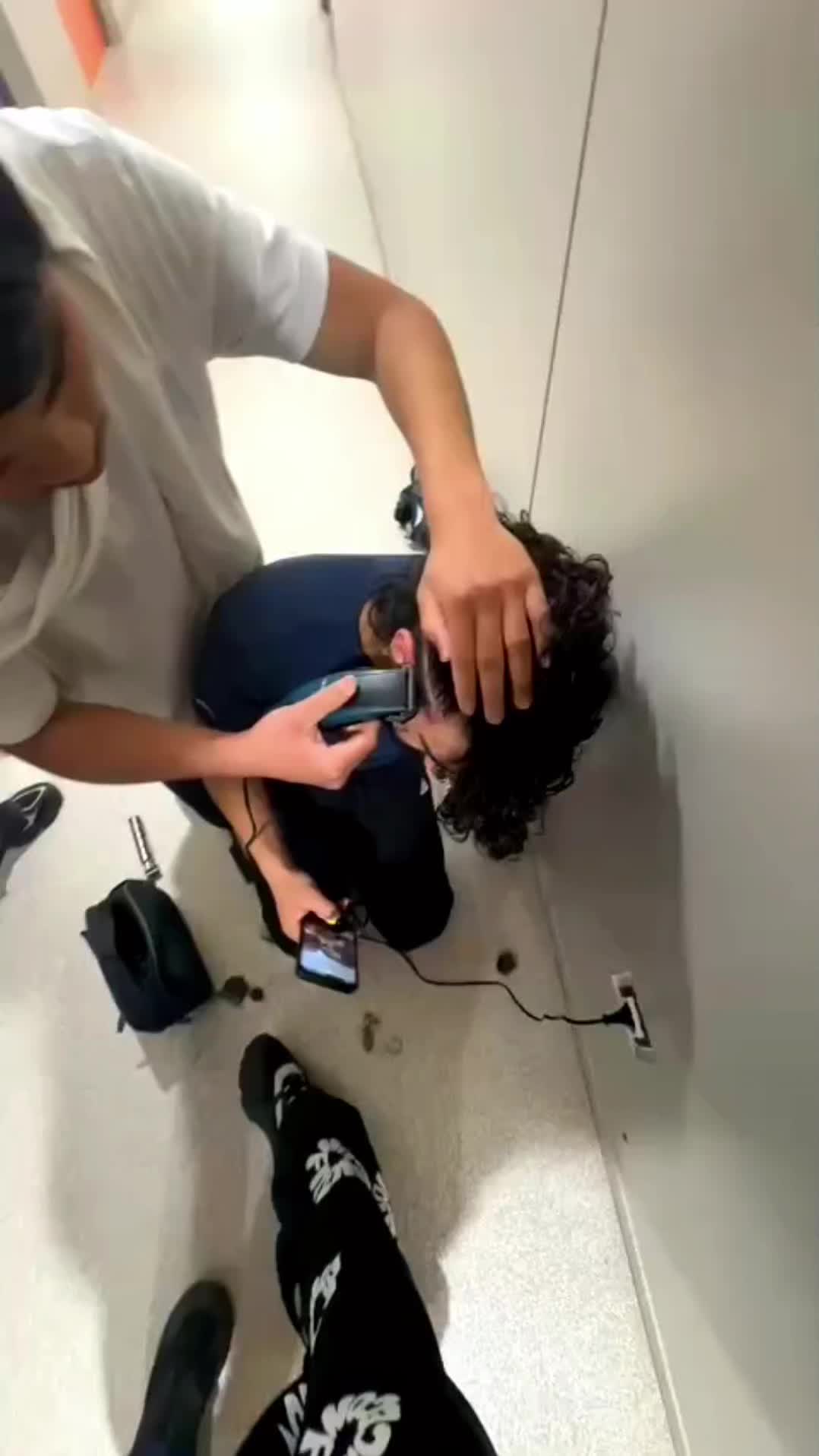 @BjayN_b4rb3r✂️🪖