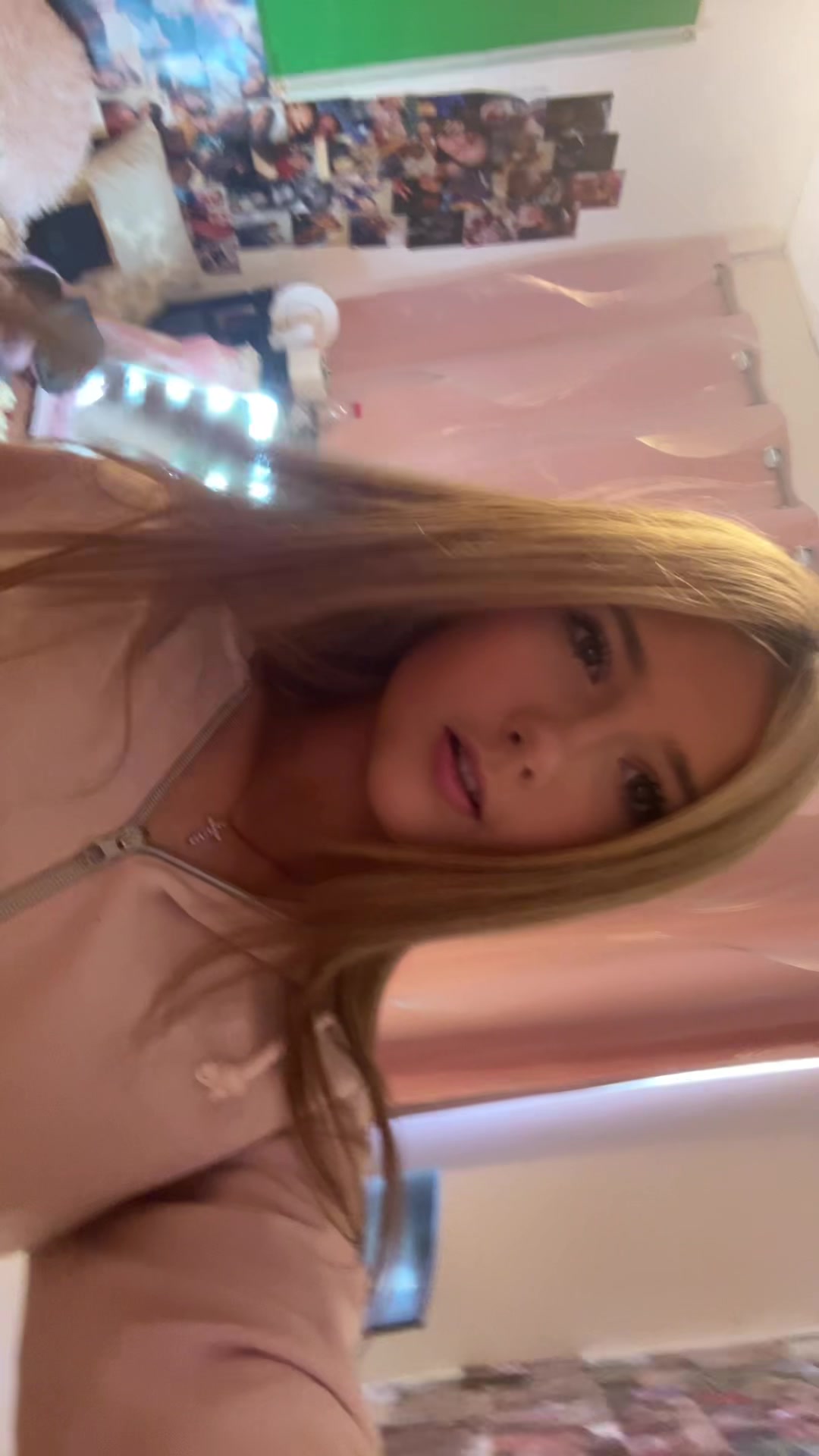 @𝐄𝐥𝐥𝐚🩶🫧