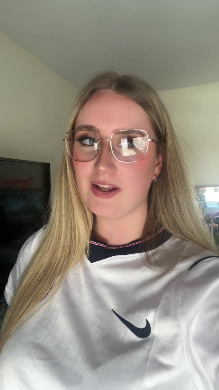 @courteneyjayne