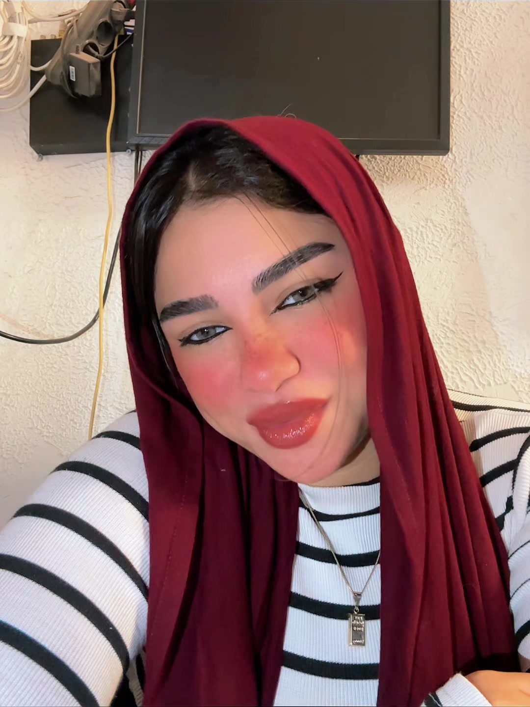 @LOGYELSONY