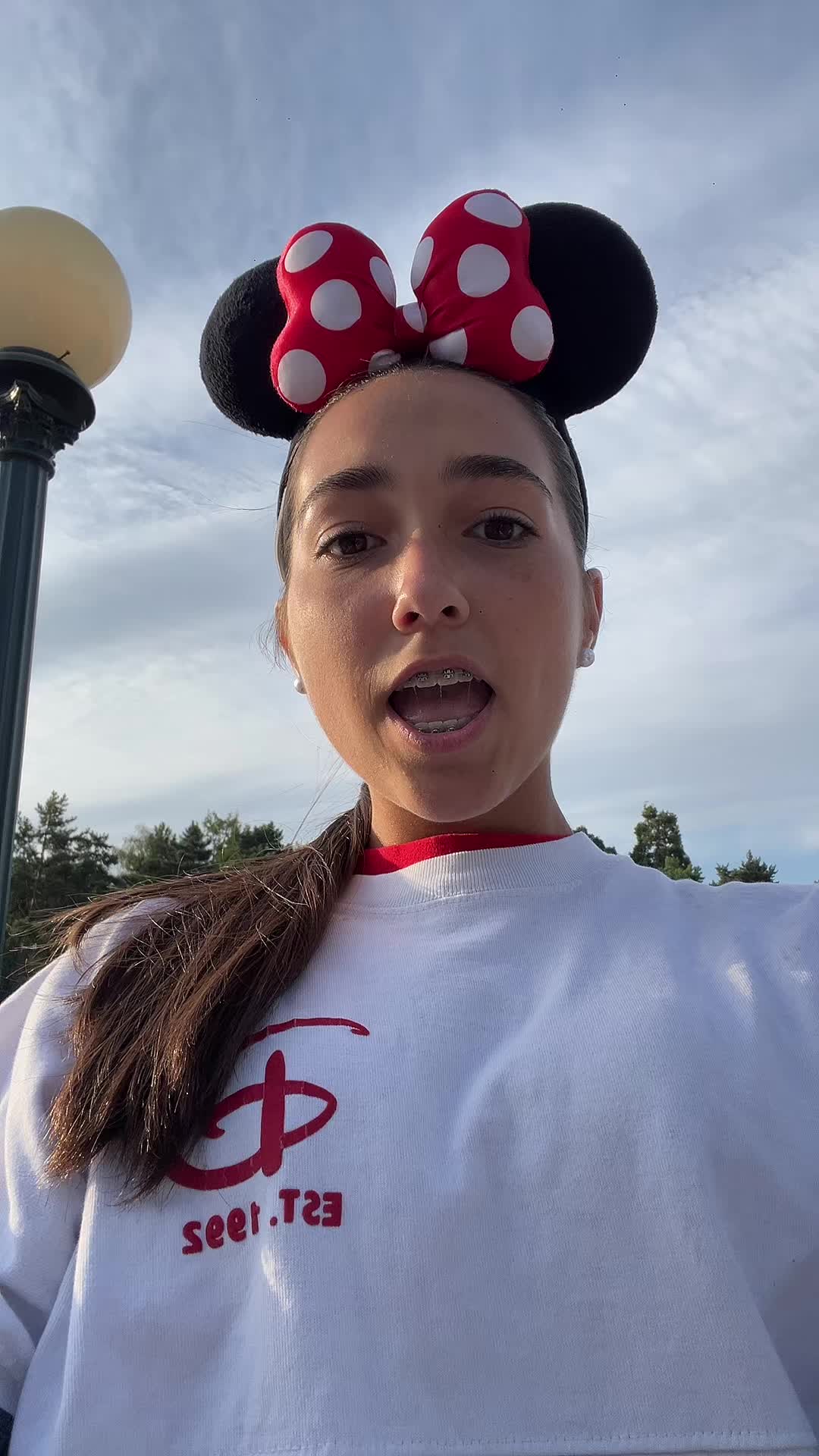 @⁷