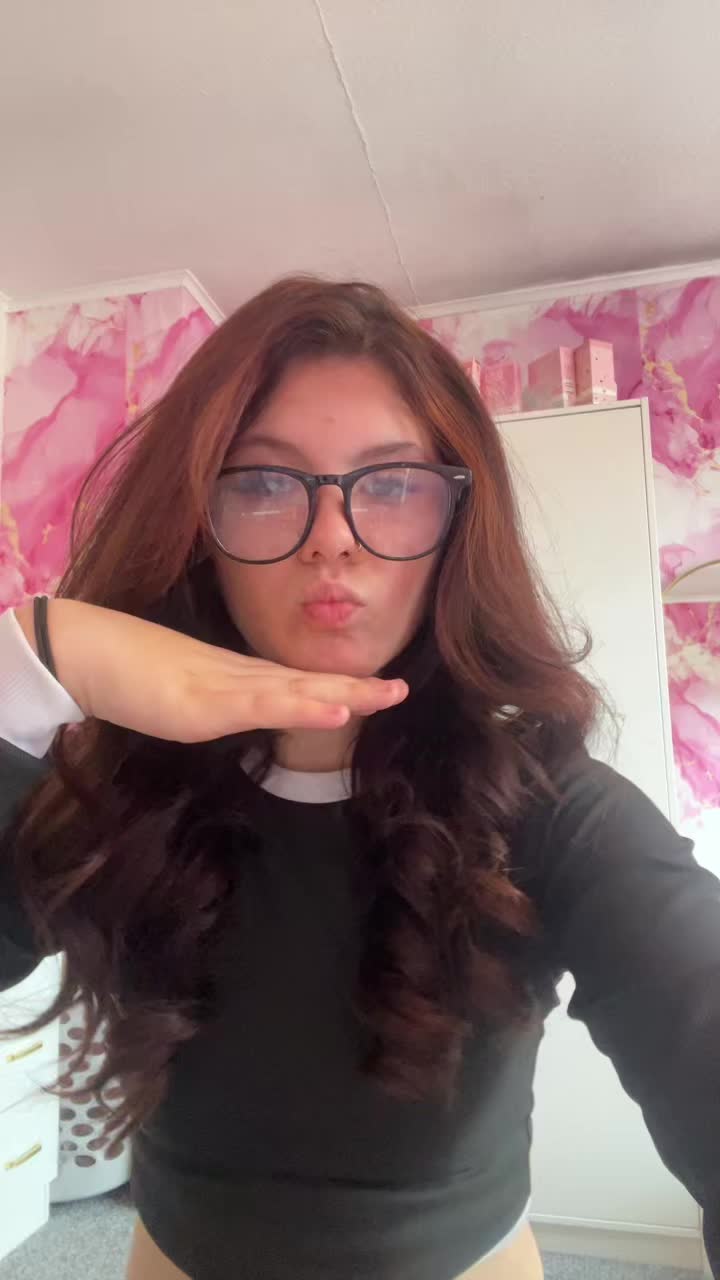 @Ellie~maixoxo🍒