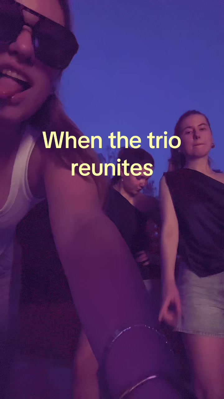 @Ella