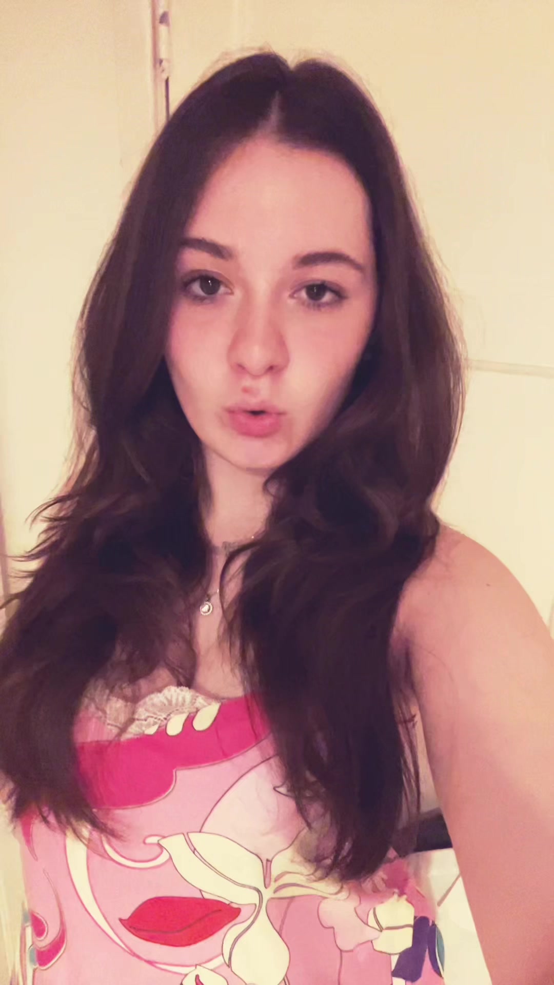 @أنيسة