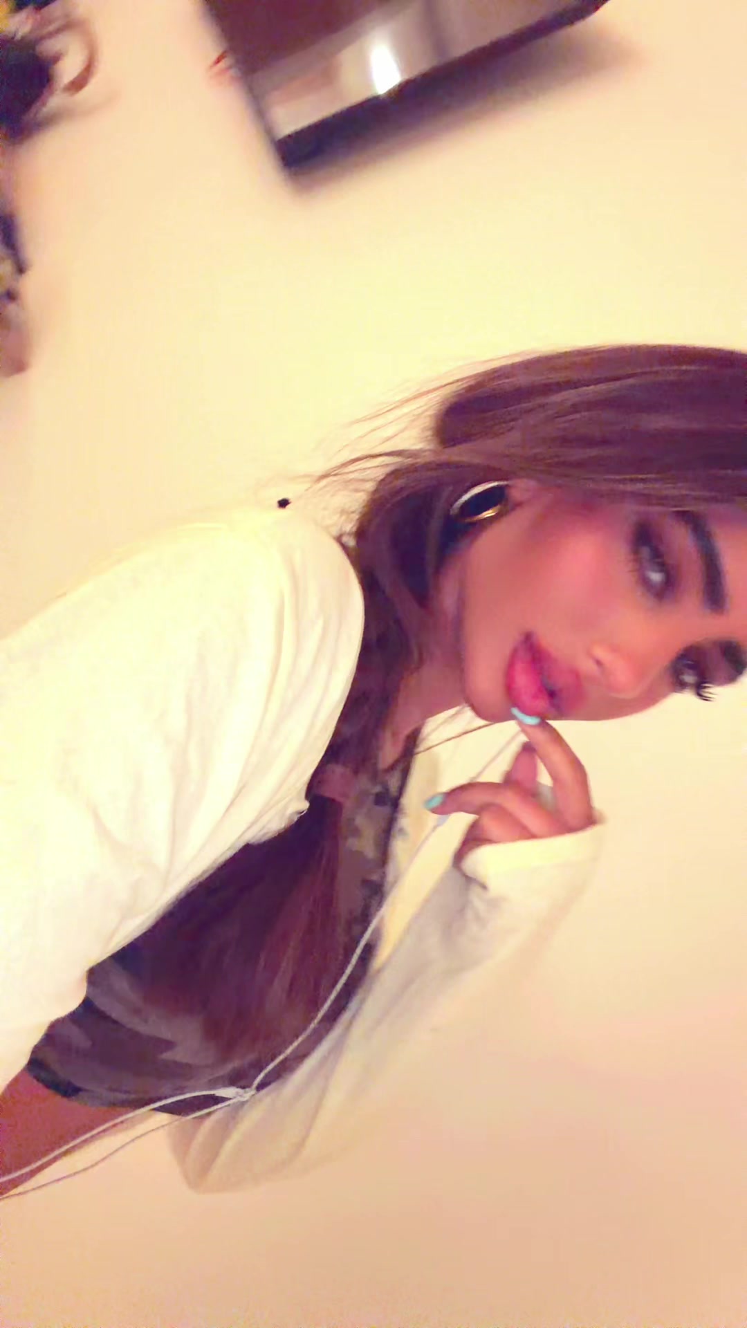 @🦋🇮🇶